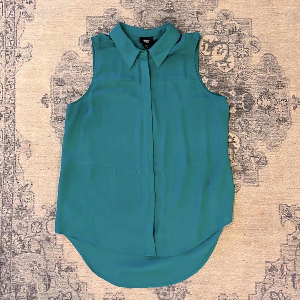 Mossimo Sleevless Button Down Blouse